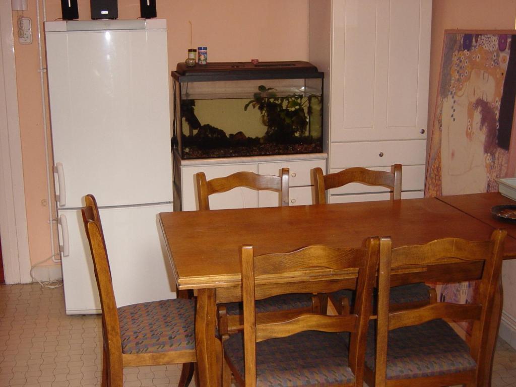 Ringavenue Apartments Budapest Budapeste Quarto foto